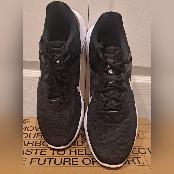 Nike Revolution 6 Next Nature Black White size 11.5 - Picture 3 of 10